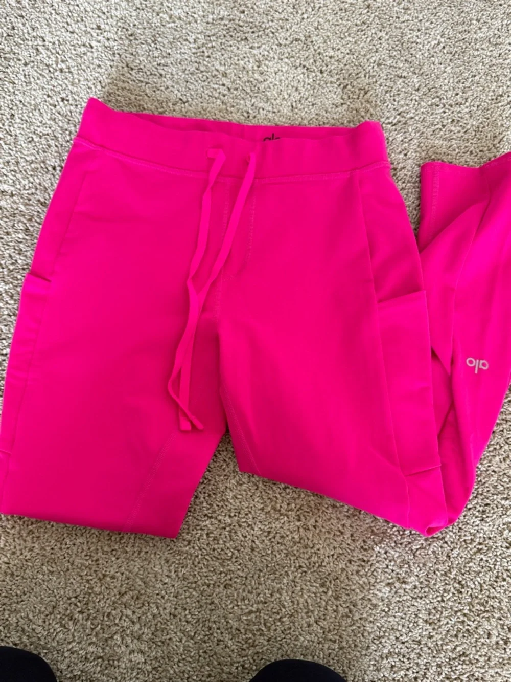 Alo Women’s Hot Pink Drawstring Active Joggers